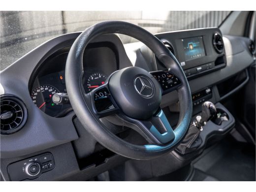 Mercedes-Benz Sprinter 311 CDI L2H2 | Volledig Ingericht | Mbux | Camera | Climatronic ActivLease financial lease