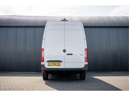Mercedes-Benz Sprinter 311 CDI L2H2 | Volledig Ingericht | Mbux | Camera | Climatronic ActivLease financial lease