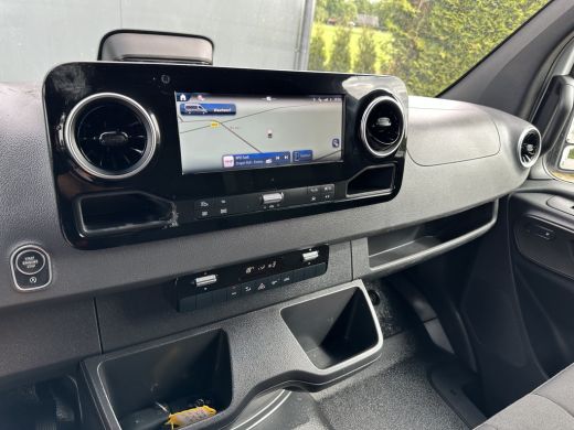 Mercedes-Benz Sprinter 317 CDI 9G-TRONIC RWD FACELIFT / L2H2 / CAMERA / LED / MBUX / CRUISE / AIRCO / BLIND SPOT / GEVEE... ActivLease financial lease