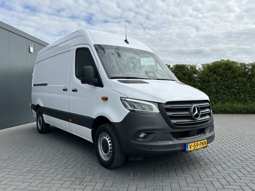 Mercedes-Benz Sprinter 317 CDI 9G-TRONIC RWD FACELIFT / L2H2 / CAMERA / LED / MBUX / CRUISE / AIRCO / BLIND SPOT / GEVEE... ActivLease financial lease
