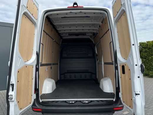 Mercedes-Benz Sprinter 317 CDI 9G-TRONIC RWD FACELIFT / L2H2 / CAMERA / LED / MBUX / CRUISE / AIRCO / BLIND SPOT / GEVEE... ActivLease financial lease