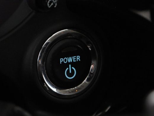 Mitsubishi Outlander 2.4 PHEV Pure+ | SOH 71,6% | Stoelverwarming | Carplay | Camera | Trekhaak | Keyless | Climate co... ActivLease financial lease