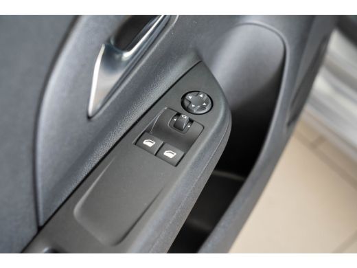 Opel Corsa 1.2 Edition Automaat | Parkeersensoren | Apple Carplay & Android Auto | Cruise Controle | Airco |... ActivLease financial lease