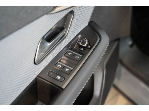 Opel Grandland 1.6 Turbo Plug-in-Hybrid Business Edition | Trekhaak | 20 Inch LM | Head-up | Panoramadak | Focal... ActivLease financial lease