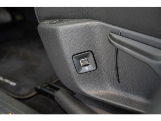 Opel Grandland 1.6 Turbo Plug-in-Hybrid Business Edition | Trekhaak | 20 Inch LM | Head-up | Panoramadak | Focal... ActivLease financial lease