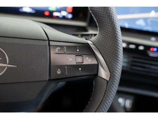 Opel Grandland 1.6 Turbo Plug-in-Hybrid Business Edition | Trekhaak | 20 Inch LM | Head-up | Panoramadak | Focal... ActivLease financial lease