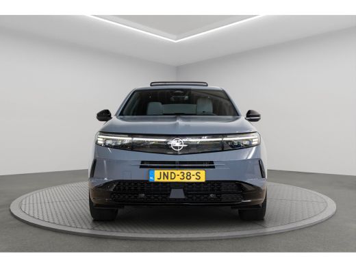 Opel Grandland 1.6 Turbo Plug-in-Hybrid Business Edition | Trekhaak | 20 Inch LM | Head-up | Panoramadak | Focal... ActivLease financial lease