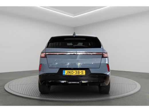 Opel Grandland 1.6 Turbo Plug-in-Hybrid Business Edition | Trekhaak | 20 Inch LM | Head-up | Panoramadak | Focal... ActivLease financial lease