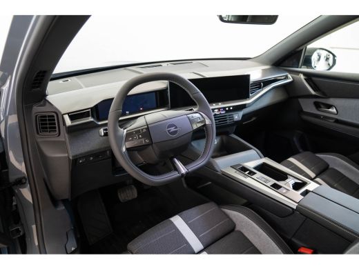 Opel Grandland 1.6 Turbo Plug-in-Hybrid Edition | Trekhaak | Stoel & Stuurverwarming | All Season Banden | 7.4 K... ActivLease financial lease
