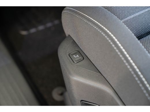 Opel Grandland 1.6 Turbo Plug-in-Hybrid Edition | Trekhaak | Stoel & Stuurverwarming | All Season Banden | 7.4 K... ActivLease financial lease