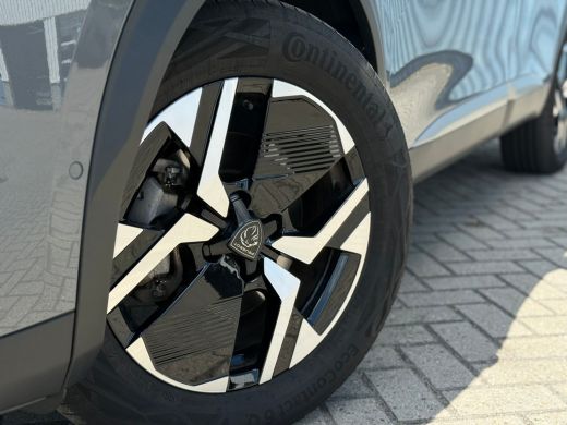 Peugeot 2008 1.2 Hybrid 145 Allure 360 camera | Keyless | Adeptieve cruise control | Apple carplay & Android auto ActivLease financial lease