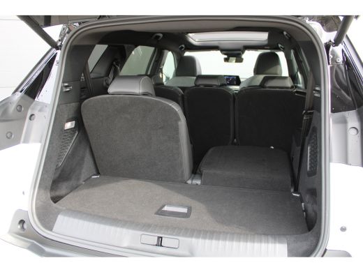 Peugeot 5008 1.6 Plug-in Hybrid 195 GT | Automaat | Panorama/schuifdak | Luxe stoelen | Origineel NL auto | 7... ActivLease financial lease