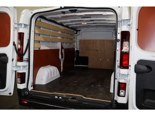 Renault Trafic 2.0 Blue dCi 150pk L2 H1 Airco Navigatie ActivLease financial lease