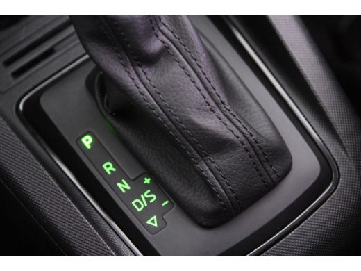 Skoda Fabia Combi TSI Ambition DSG *1ste Eigenaar*Navigatie*Camera*Carplay* ActivLease financial lease