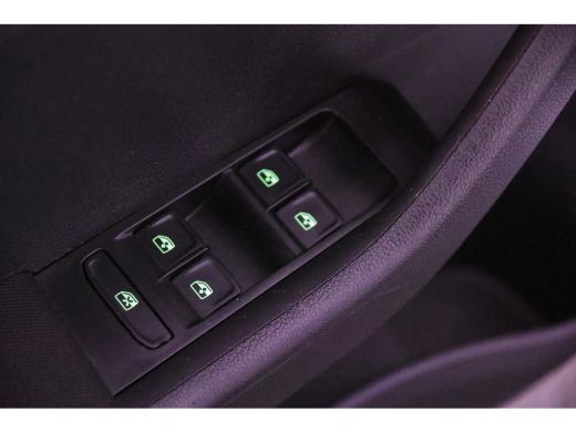 Skoda Fabia Combi TSI Ambition DSG *1ste Eigenaar*Navigatie*Camera*Carplay* ActivLease financial lease