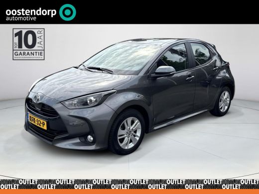 Toyota Yaris 1.5 Hybrid 115 Active | Apple CarPlay/Android auto | Stoel en stuurverwarming | Achteruitrijcamera ActivLease financial lease