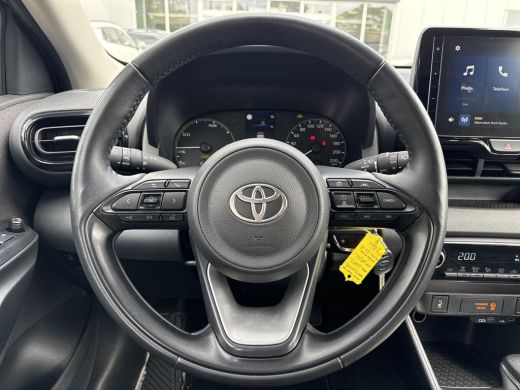 Toyota Yaris 1.5 Hybrid 115 Active | Apple CarPlay/Android auto | Stoel en stuurverwarming | Achteruitrijcamera ActivLease financial lease