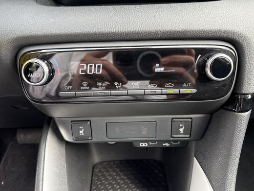 Toyota Yaris 1.5 Hybrid 115 Active | Apple CarPlay/Android auto | Stoel en stuurverwarming | Achteruitrijcamera ActivLease financial lease