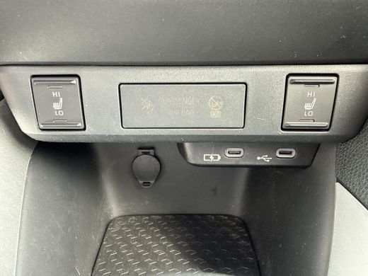Toyota Yaris 1.5 Hybrid 115 Active | Apple CarPlay/Android auto | Stoel en stuurverwarming | Achteruitrijcamera ActivLease financial lease