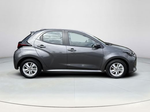 Toyota Yaris 1.5 Hybrid 115 Active | Apple CarPlay/Android auto | Stoel en stuurverwarming | Achteruitrijcamera ActivLease financial lease