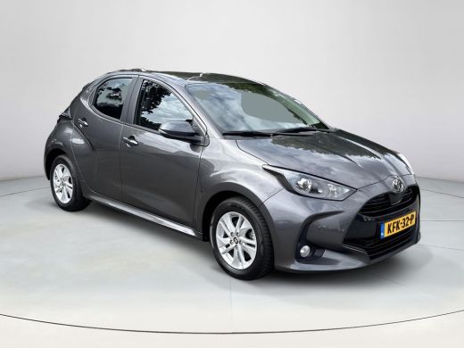 Toyota Yaris 1.5 Hybrid 115 Active | Apple CarPlay/Android auto | Stoel en stuurverwarming | Achteruitrijcamera ActivLease financial lease