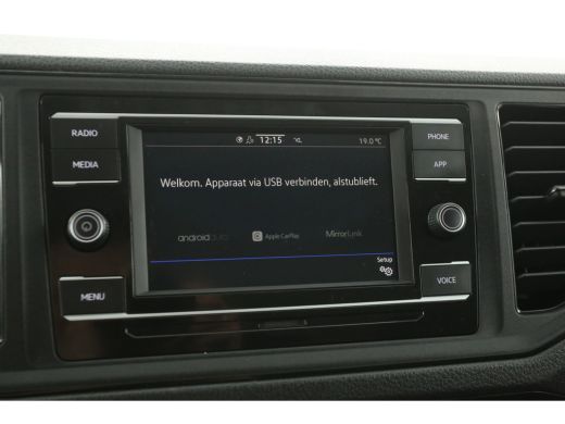 Volkswagen Crafter 2.0 TDI L3H3 177PK | 3000kg Trekgew. | DSG | Airco | Cruise | Camera | Carplay | 3 Zits | Trekhaak ActivLease financial lease