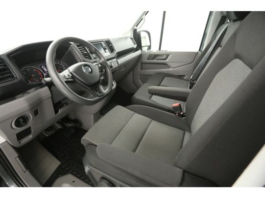 Volkswagen Crafter 2.0 TDI L3H3 177PK | 3000kg Trekgew. | DSG | Airco | Cruise | Camera | Carplay | 3 Zits | Trekhaak ActivLease financial lease