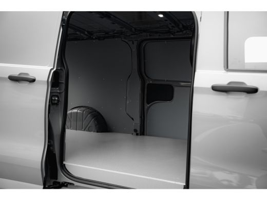 Volkswagen e-Transporter Bestelwagen L2 64kWh | Dubbele Schuifdeur | 4-Seizoenen banden | Trekhaak | Laadruimte betimmering ActivLease financial lease