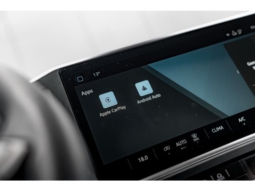 Volkswagen e-Transporter Bestelwagen L2 64kWh | Dubbele Schuifdeur | 4-Seizoenen banden | Trekhaak | Laadruimte betimmering ActivLease financial lease