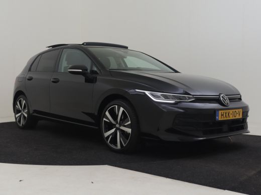 Volkswagen Golf 1.5 eHybrid Life Edition 204Pk DSG/AUTO | Glazen panorama-dak | Achteruitrijcamera | Cruise contr... ActivLease financial lease
