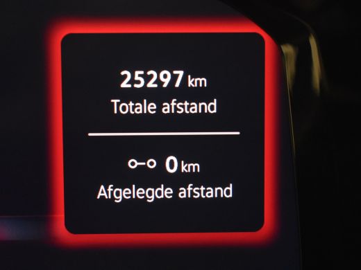 Volkswagen Golf 1.5 eHybrid Life Edition 204Pk DSG/AUTO | Glazen panorama-dak | Achteruitrijcamera | Cruise contr... ActivLease financial lease