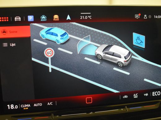 Volkswagen Golf 1.5 eHybrid Life Edition 204Pk DSG/AUTO | Glazen panorama-dak | Achteruitrijcamera | Cruise contr... ActivLease financial lease