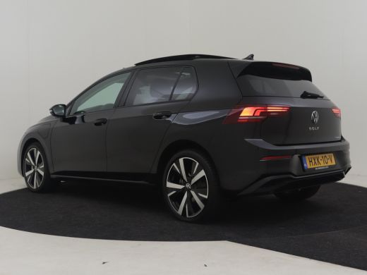 Volkswagen Golf 1.5 eHybrid Life Edition 204Pk DSG/AUTO | Glazen panorama-dak | Achteruitrijcamera | Cruise contr... ActivLease financial lease