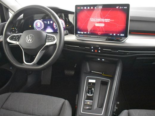 Volkswagen Golf 1.5 eHybrid Life Edition 204Pk DSG/AUTO | Glazen panorama-dak | Achteruitrijcamera | Cruise contr... ActivLease financial lease
