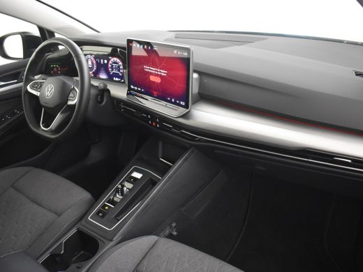 Volkswagen Golf 1.5 eHybrid Life Edition 204Pk DSG/AUTO | Glazen panorama-dak | Achteruitrijcamera | Cruise contr... ActivLease financial lease