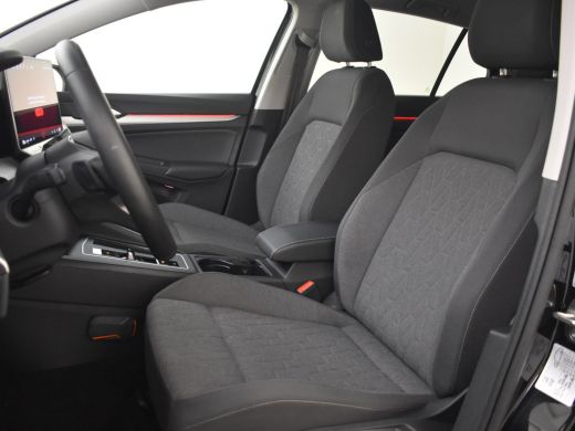 Volkswagen Golf 1.5 eHybrid Life Edition 204Pk DSG/AUTO | Glazen panorama-dak | Achteruitrijcamera | Cruise contr... ActivLease financial lease