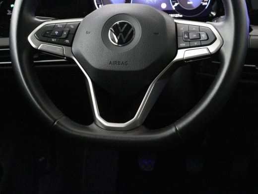Volkswagen Golf 1.5 TSI Style | Matrix LED | Camera | Carplay | Trekhaak | Massage | Memory | Sfeerverlichting | ... ActivLease financial lease