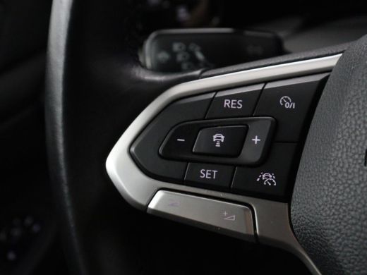 Volkswagen Golf 1.5 TSI Style | Matrix LED | Camera | Carplay | Trekhaak | Massage | Memory | Sfeerverlichting | ... ActivLease financial lease