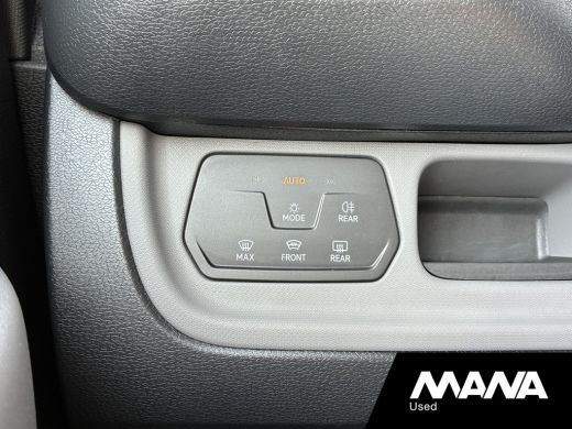 Volkswagen ID. Buzz Cargo Cargo 77kWh 204PK Cruise Trekhaak Carplay Camera Voorruitverwarming ActivLease financial lease