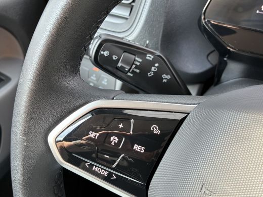 Volkswagen ID. Buzz Cargo Cargo 77kWh 204PK Cruise Trekhaak Carplay Camera Voorruitverwarming ActivLease financial lease