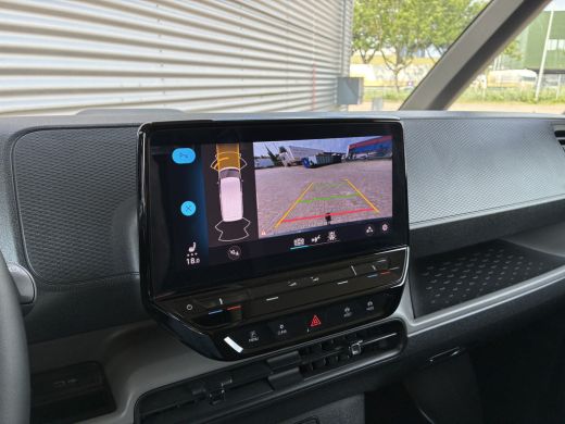 Volkswagen ID. Buzz Cargo Cargo 77kWh 204PK Cruise Trekhaak Carplay Camera Voorruitverwarming ActivLease financial lease
