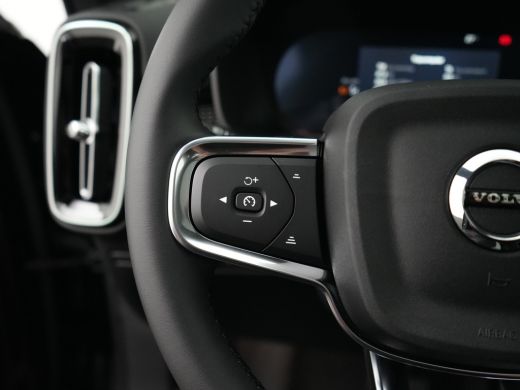 Volvo  EX40 Twin AWD Plus Black Edition | 360&deg; Camera | Panoramadak | Harman/Kardon | Nubuck | BLIS | Adaptiv... ActivLease financial lease