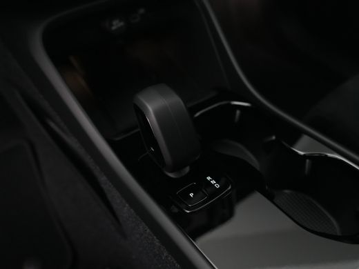 Volvo  EX40 Twin AWD Plus Black Edition | 360&deg; Camera | Panoramadak | Harman/Kardon | Nubuck | BLIS | Adaptiv... ActivLease financial lease