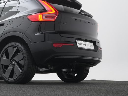 Volvo  EX40 Twin AWD Plus Black Edition | 360&deg; Camera | Panoramadak | Harman/Kardon | Nubuck | BLIS | Adaptiv... ActivLease financial lease