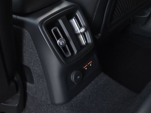 Volvo  XC40 1.5 T5 Recharge Inscription | Memory | Adaptive Cruise | BLIS | Camera | Stuur/stoelverwarming ActivLease financial lease