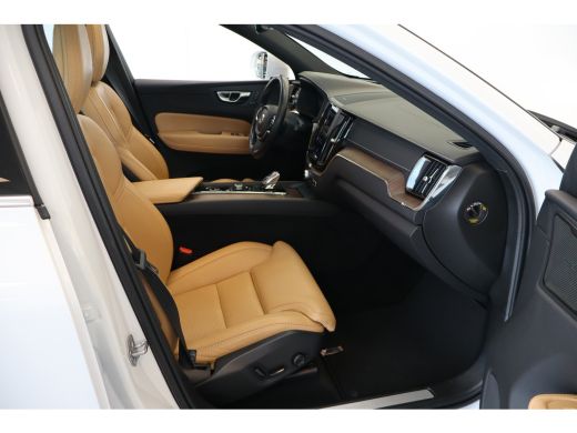 Volvo  XC60 T8 405PK AWD Inscription | Luchtvering | 22" | Massage/ventilatie | 360&deg; | Head Up Display ActivLease financial lease