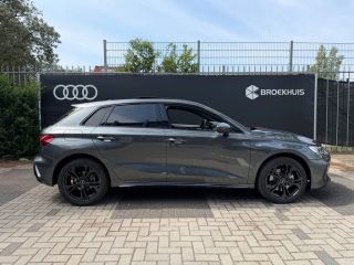 Audi A3 Sportback 40 TFSI e S edition | Panoramadak | Sonos | Head-up display | Keyless entry | 18 inch |