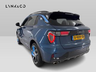 Lynk & Co 01 1.5 262pk PHEV Zwarte Hemel 360&deg;Cam Stoelverw. Pano.dak Plug-in