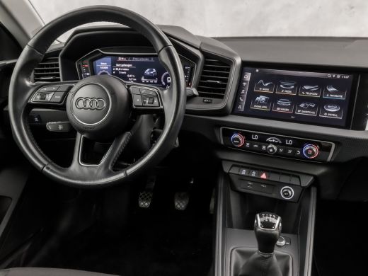 Audi A1 Sportback Sportback 25 TFSI Sport (APPLE CARPLAY, CLIMATE, PARKEERSENSOREN, SPORTSTOELEN, LM VELGEN, ARMSTE... ActivLease financial lease