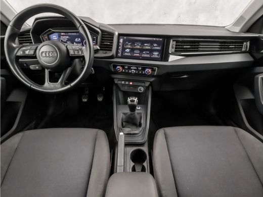 Audi A1 Sportback Sportback 25 TFSI Sport (APPLE CARPLAY, CLIMATE, PARKEERSENSOREN, SPORTSTOELEN, LM VELGEN, ARMSTE... ActivLease financial lease